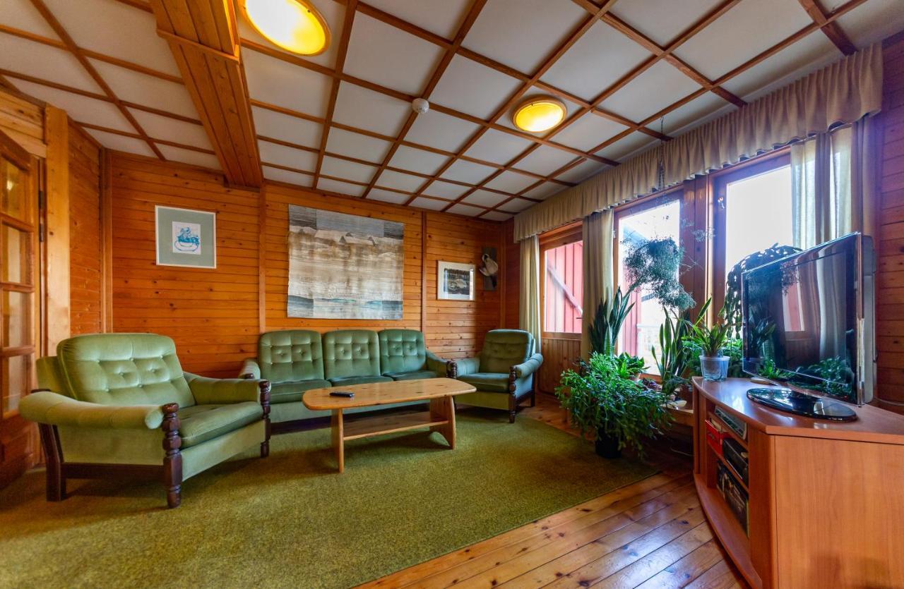 Padu Hotell Kärdla Esterno foto